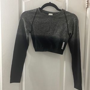 GYMSHARK Black Ombre Cropped Full Sleeve Tee